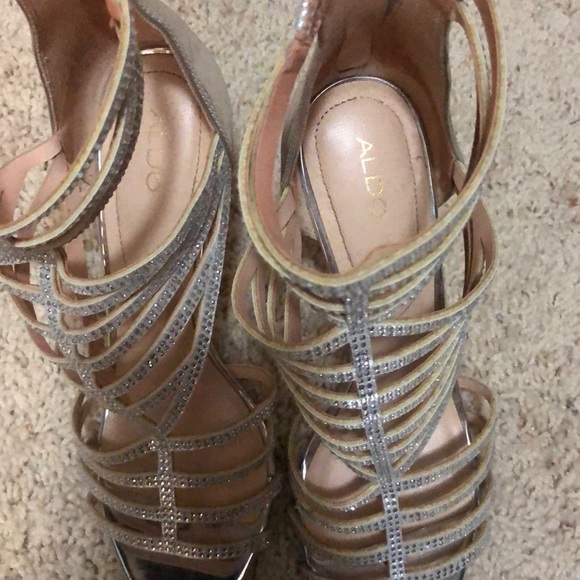 Heels - Picture 2 of 2